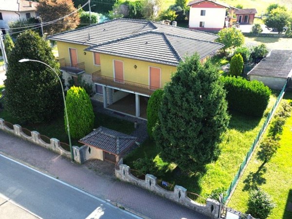 casa indipendente in vendita a Rovato in zona San Giuseppe