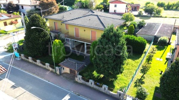 casa indipendente in vendita a Rovato in zona San Giuseppe