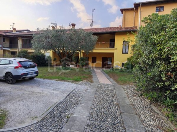casa indipendente in vendita a Rovato