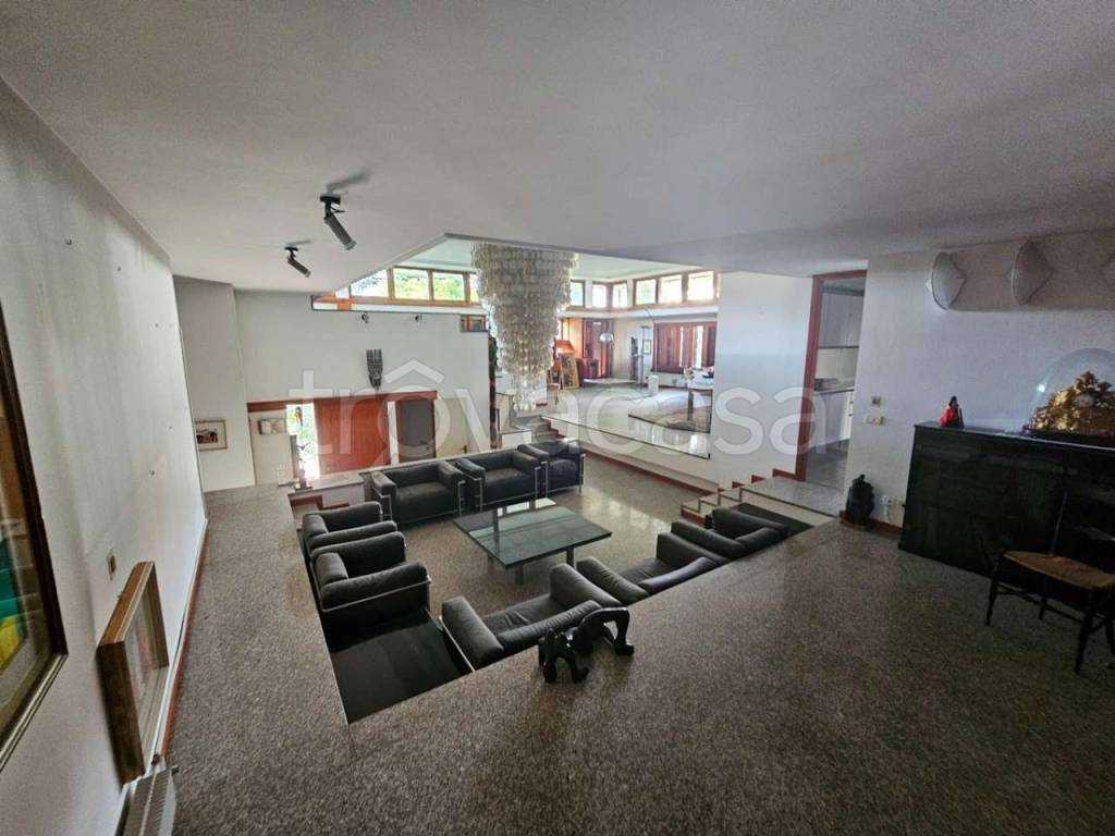 casa indipendente in vendita a Rovato