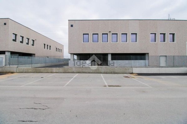 capannone in vendita a Rovato