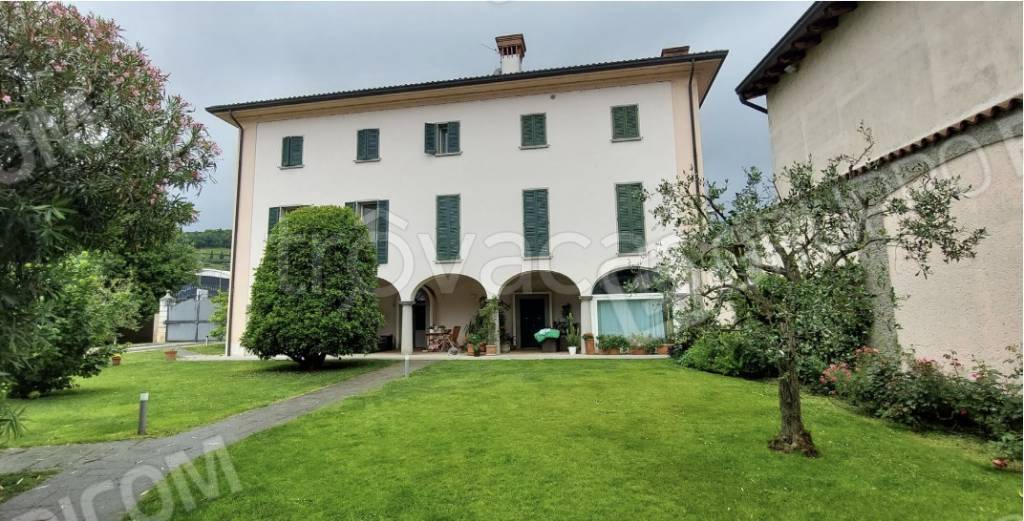 casa indipendente in vendita a Rovato