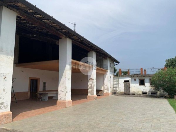 casale in vendita a Rovato