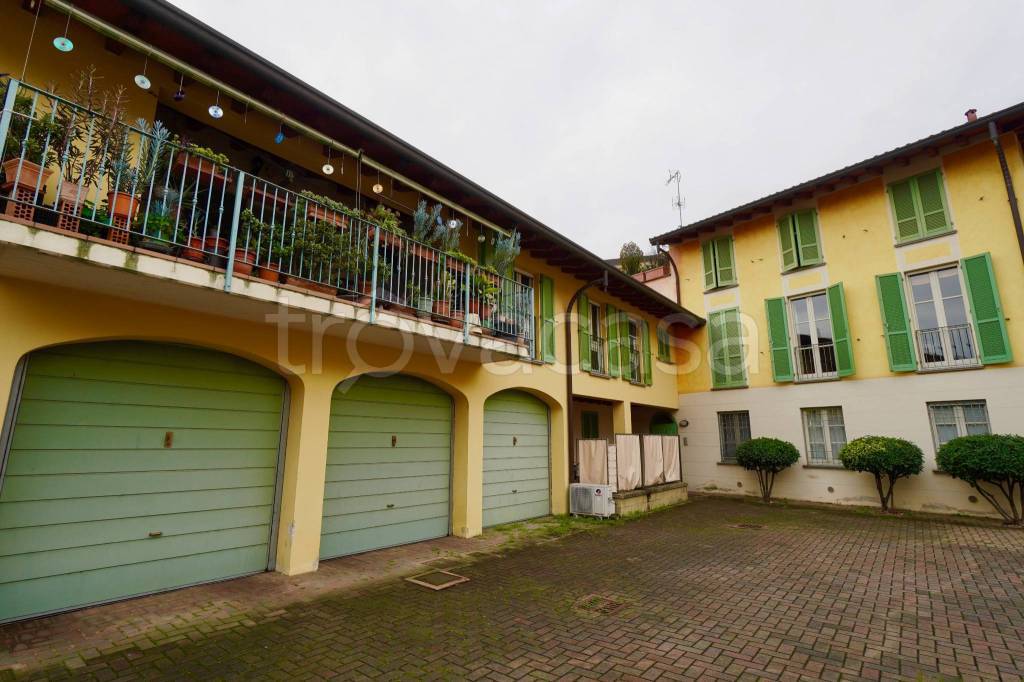 appartamento in vendita a Rovato