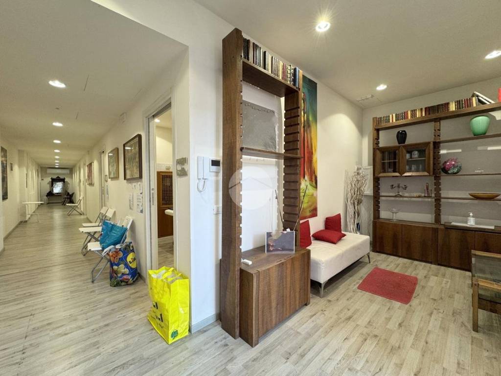 locale di sgombero in vendita a Rovato in zona San Giorgio