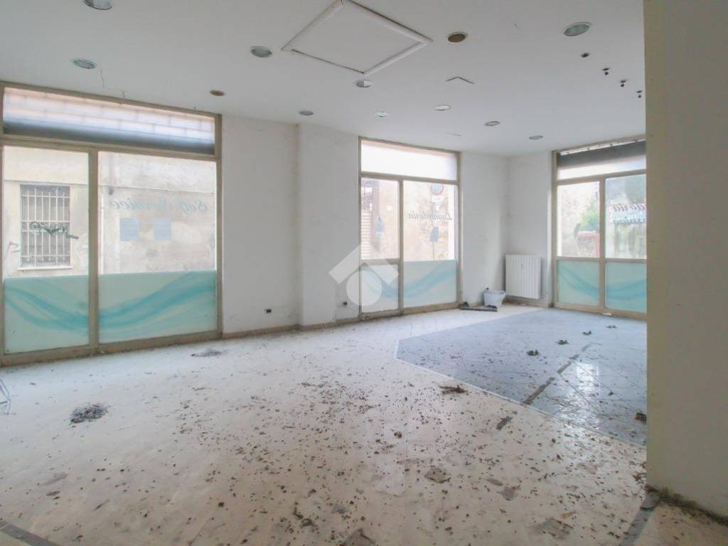 negozio in vendita a Rovato