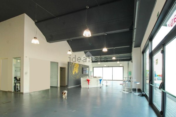 negozio in vendita a Rovato