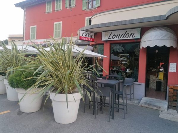 negozio in vendita a Rovato