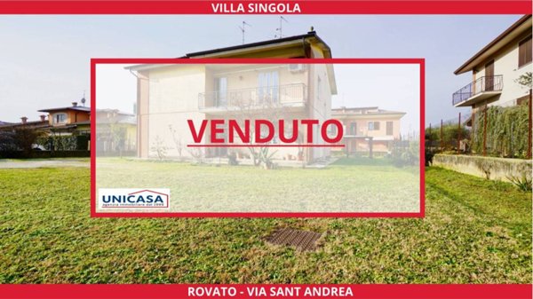 casa indipendente in vendita a Rovato in zona Sant'Andrea