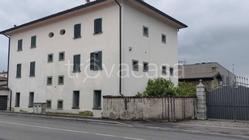 appartamento in vendita a Rovato