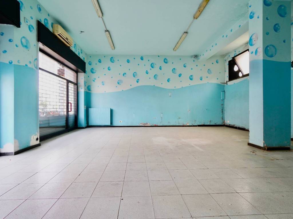 negozio in vendita a Rovato