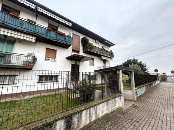 appartamento in vendita a Rovato in zona San Giuseppe