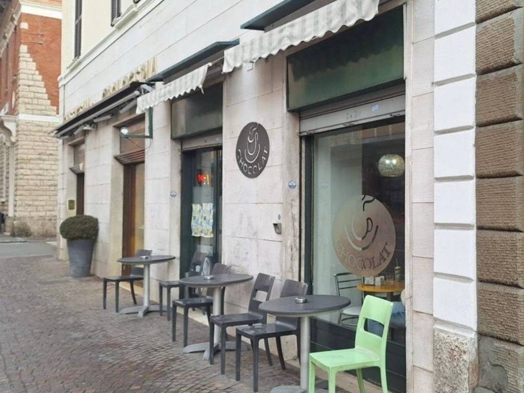 negozio in vendita a Rovato
