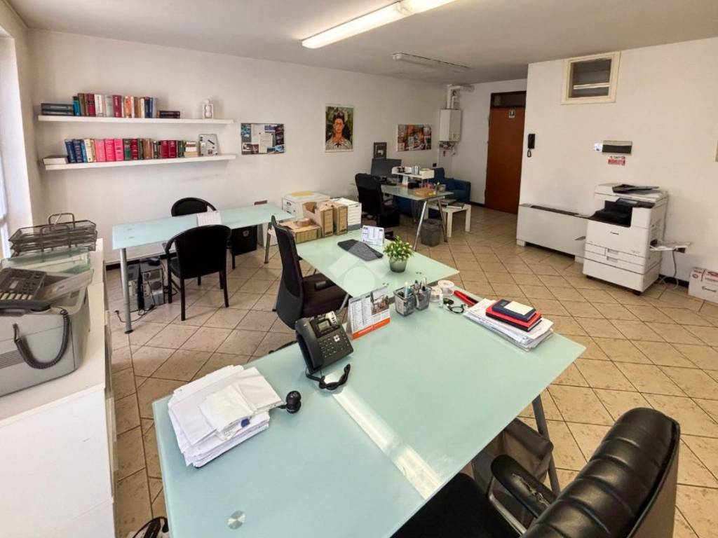ufficio in vendita a Rovato