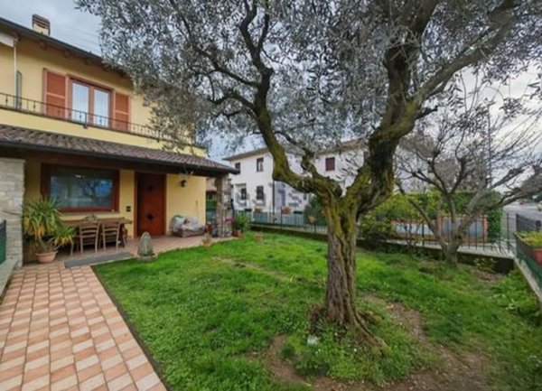 casa indipendente in vendita a Rovato