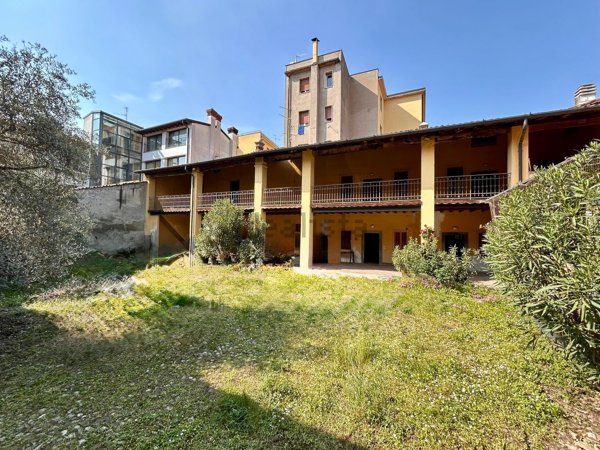 casale in vendita a Rovato