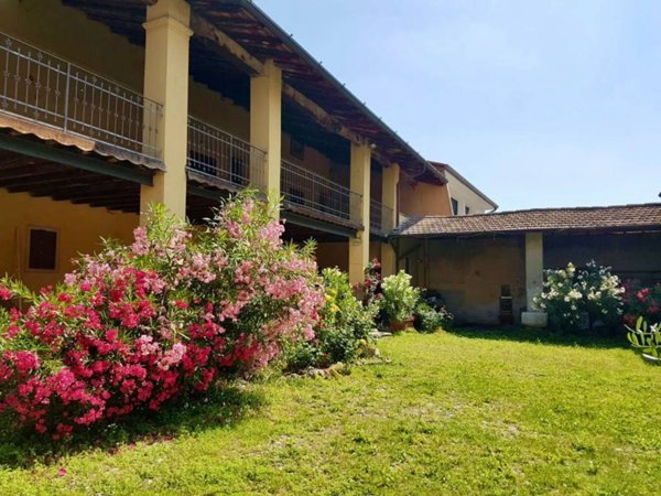 casa indipendente in vendita a Rovato