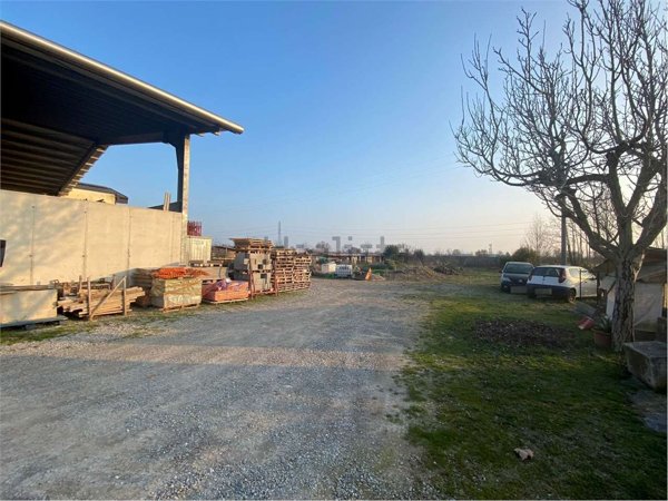 terreno edificabile in vendita a Rovato