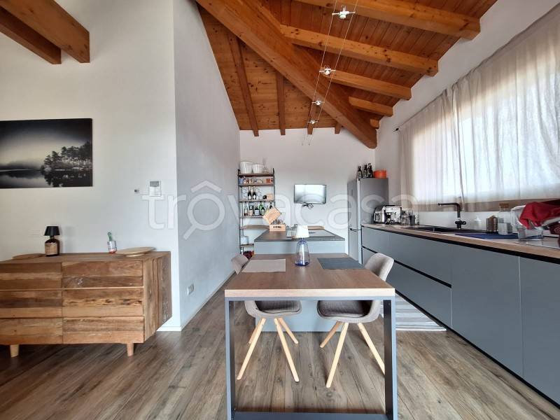 appartamento in vendita a Rovato