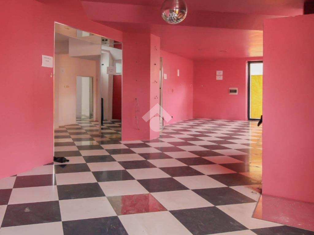 negozio in vendita a Rovato