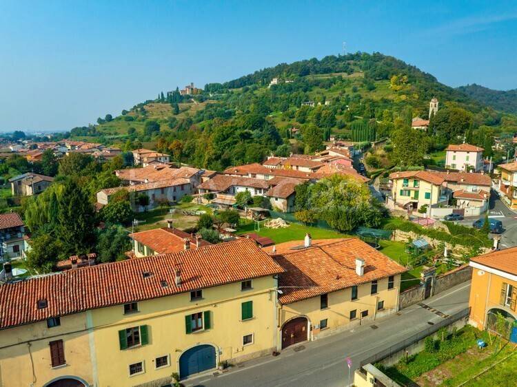 casa indipendente in vendita a Rovato