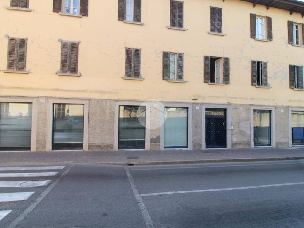 negozio in vendita a Rovato