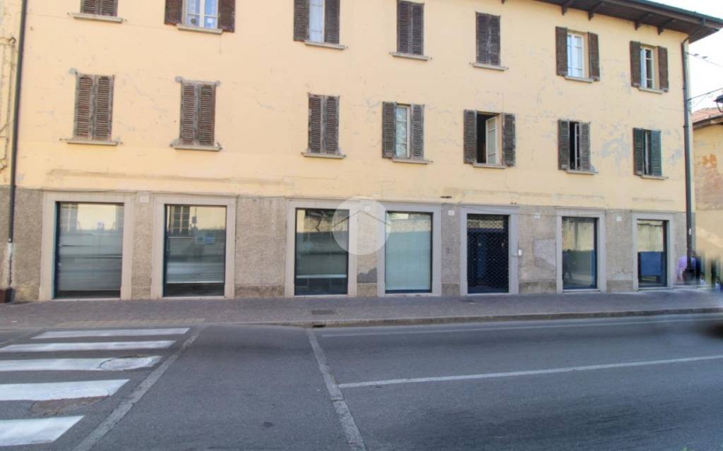 negozio in vendita a Rovato