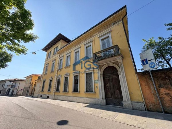 casa indipendente in vendita a Rovato