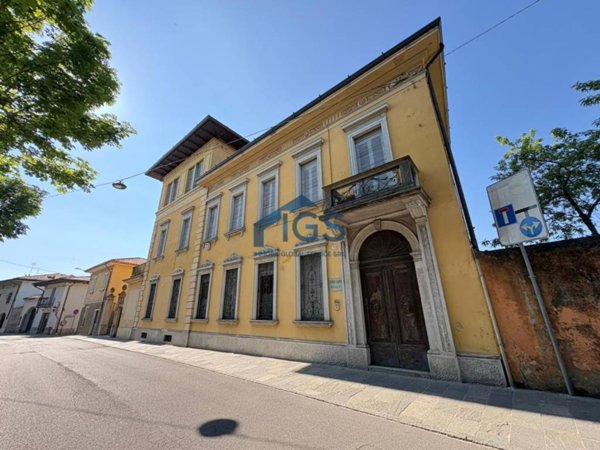 casa indipendente in vendita a Rovato