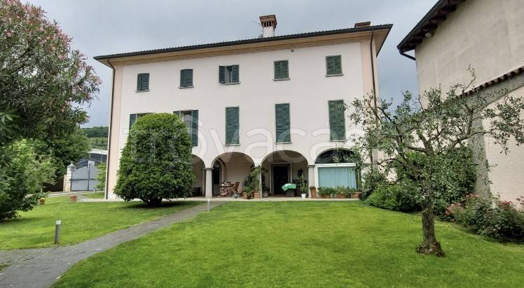 casa indipendente in vendita a Rovato