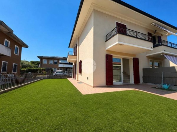 casa indipendente in vendita a Rovato