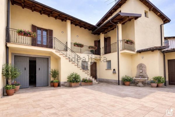 appartamento in vendita a Rovato