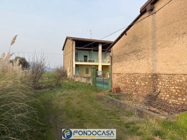 appartamento in vendita a Rovato in zona Sant'Andrea