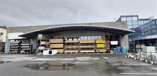 negozio in vendita a Rovato