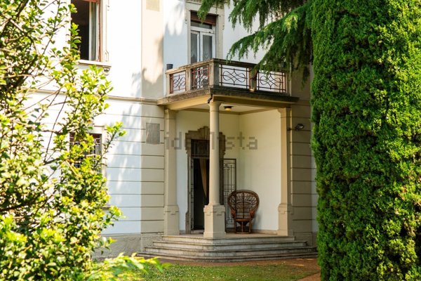casa indipendente in vendita a Rovato