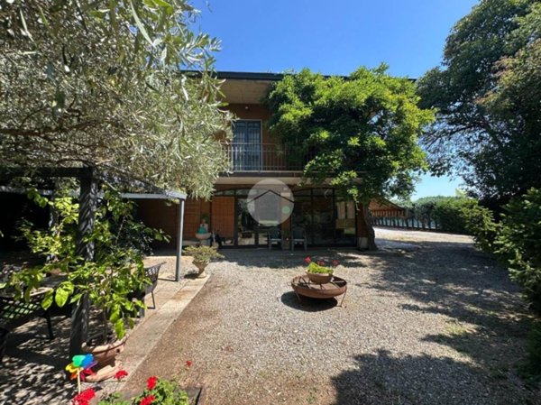 casa indipendente in vendita a Rovato