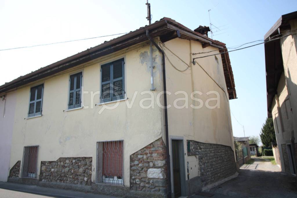 casa indipendente in vendita a Rovato in zona Lodetto