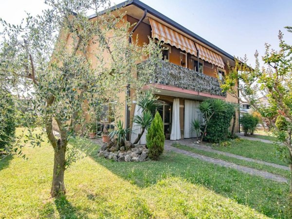 casa indipendente in vendita a Rovato