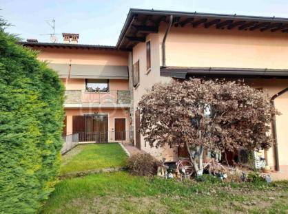 casa indipendente in vendita a Rovato