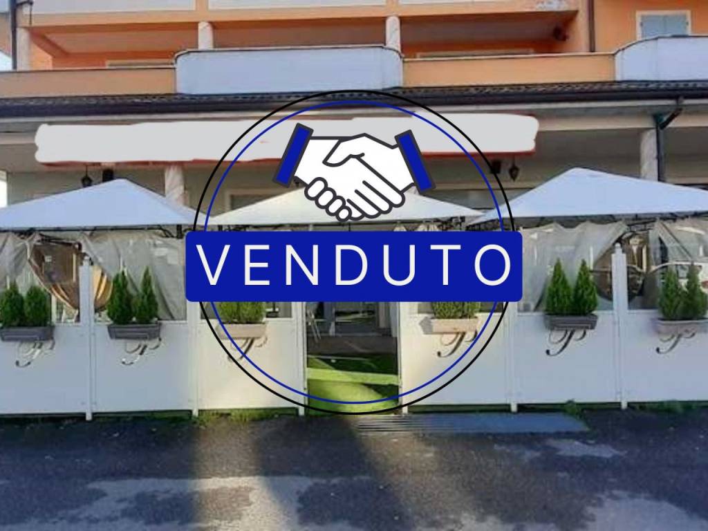 locale commerciale in vendita a Rovato