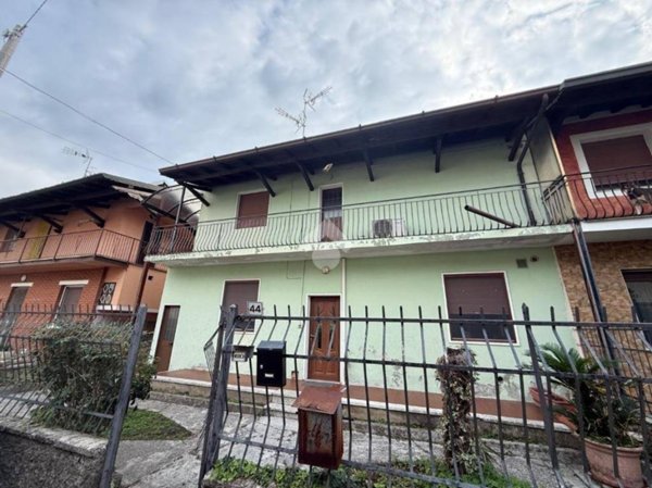 casa indipendente in vendita a Rovato in zona Lodetto