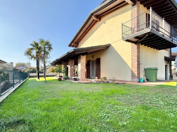 casa indipendente in vendita a Rudiano