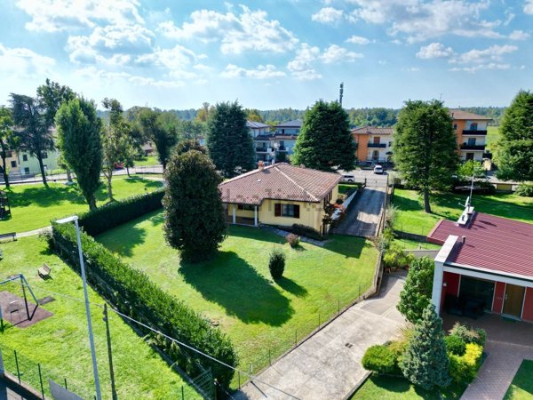 casa indipendente in vendita a Rudiano