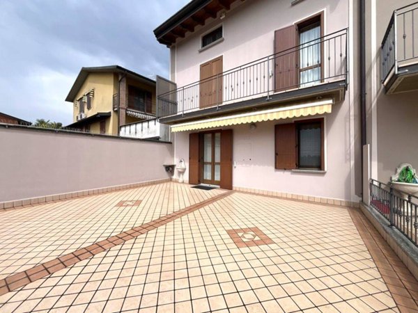 casa indipendente in vendita a Rudiano