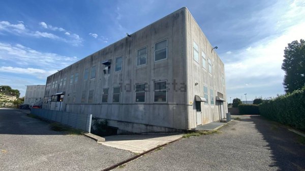 capannone in vendita a Rudiano