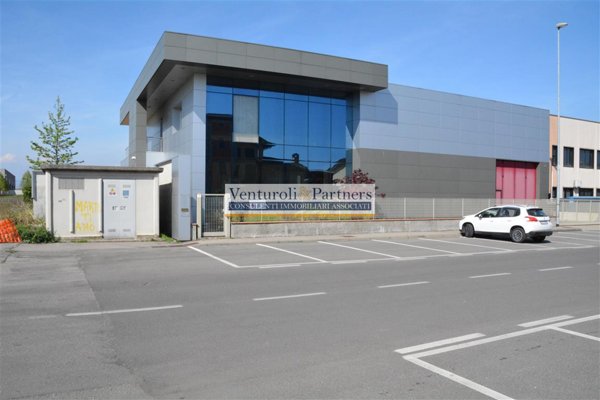 locale commerciale in vendita a Rudiano