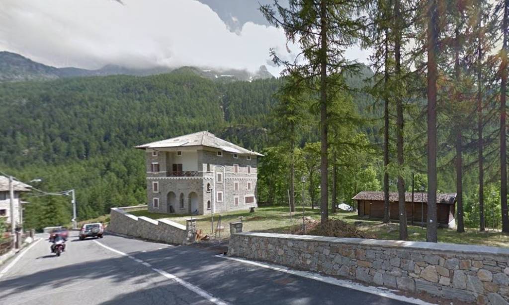 casa indipendente in vendita a Ceresole Reale