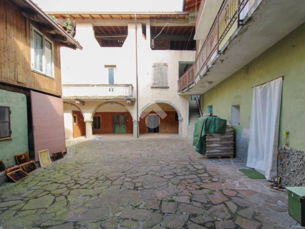 casale in vendita a Sabbio Chiese