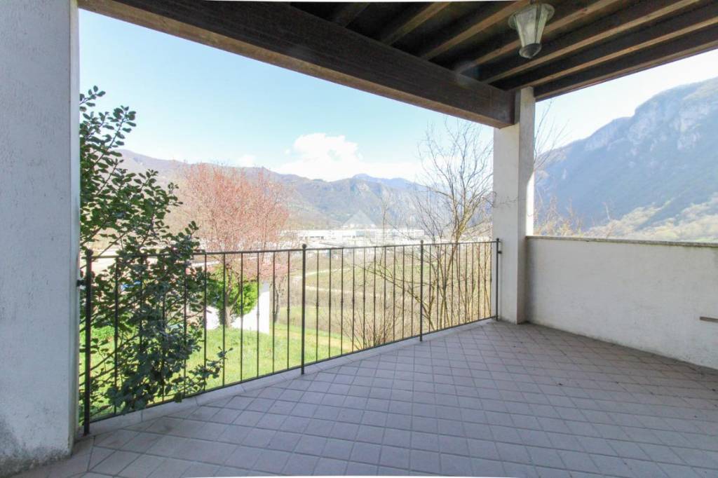 appartamento in vendita a Sabbio Chiese in zona Sabbio