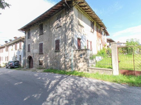 esavano in vendita a Sabbio Chiese